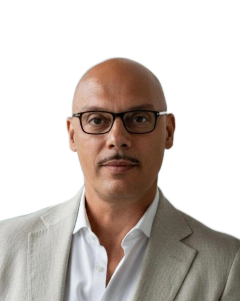Portrait of Paulo Pinheiro
