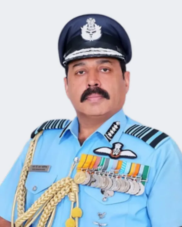 Portrait of Air Chief Marshal RKS Bhadauria (Retd) in uniform